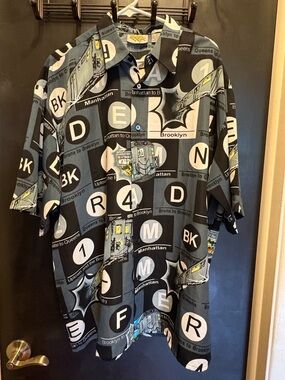 Y2K Up Roc Men’s XL Short  Sleeve Shirt All Over Graphic NY Subway Print